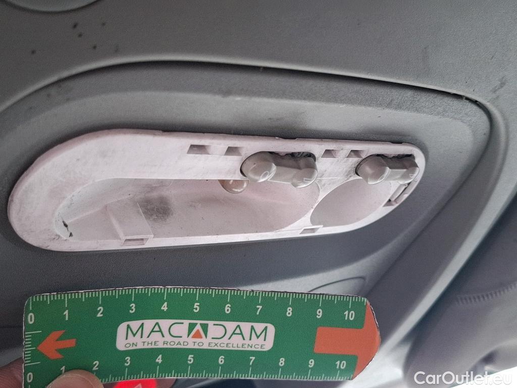 Renault  Master RENAULT  VU 4p Fourgon FG GCf Trac F3500 L2H2 dCi 125 #81