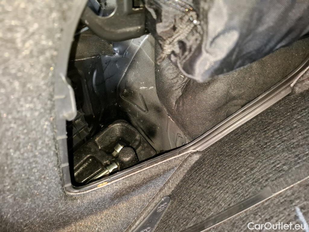  Bmw  Serie 1 Série 1 Berline 114d Sport 1.5 95CV BVM6 E6 #40