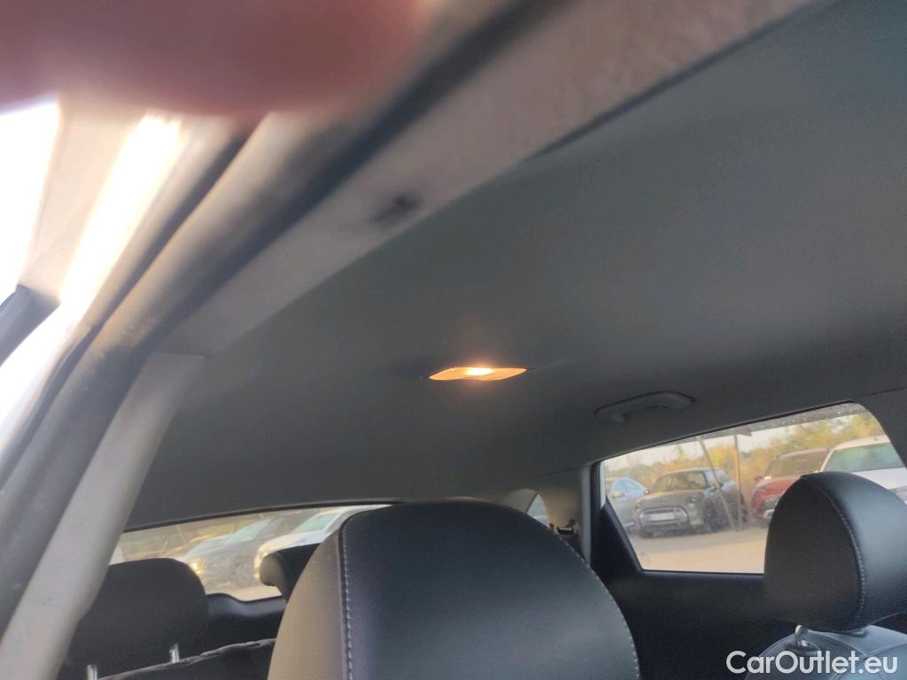 KIA  Niro KIA  PHEV / 2019 / 5P / crossover 1.6 GDi PHEV 104kW (141CV) Emotion #13