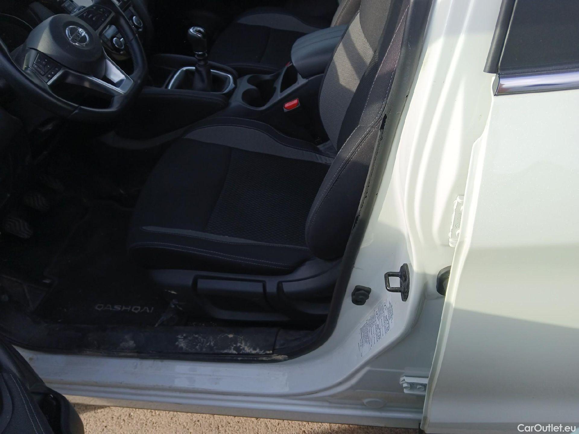 Nissan  Qashqai NISSAN  / 2017 / 5P / todoterreno DIG-T 103 kW (140 CV) E6D ACENTA #5