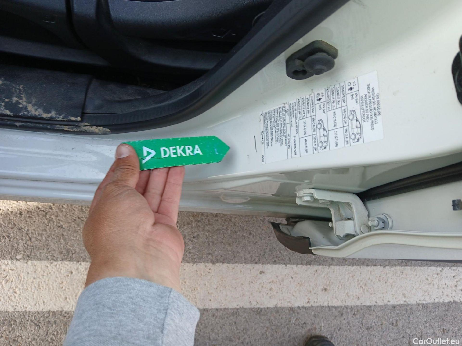 Nissan  Qashqai NISSAN  / 2017 / 5P / todoterreno DIG-T 103 kW (140 CV) E6D ACENTA #7