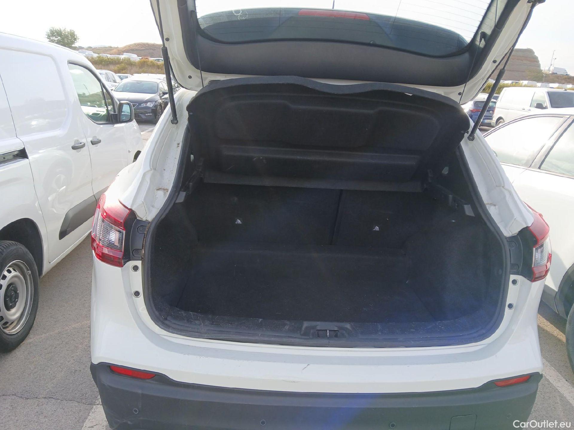 Nissan  Qashqai NISSAN  / 2017 / 5P / todoterreno DIG-T 103 kW (140 CV) E6D ACENTA #8