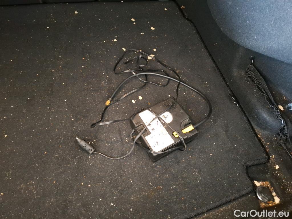 Mercedes  CLA-Klasse MERCEDES-BENZ CLA Coupe / 2019 / 4P / Coupé CLA 220 d AMG Line BA8 #11