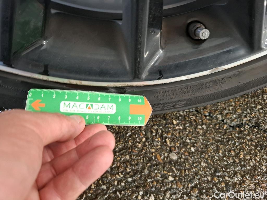 Mercedes  CLA-Klasse MERCEDES-BENZ CLA Coupe / 2019 / 4P / Coupé CLA 220 d AMG Line BA8 #41