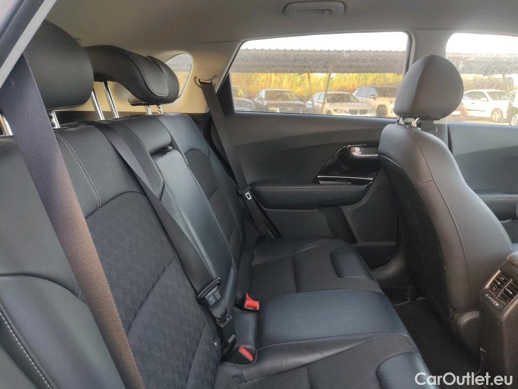 KIA  Niro KIA  PHEV / 2019 / 5P / crossover 1.6 GDi PHEV 104kW (141CV) Emotion #7