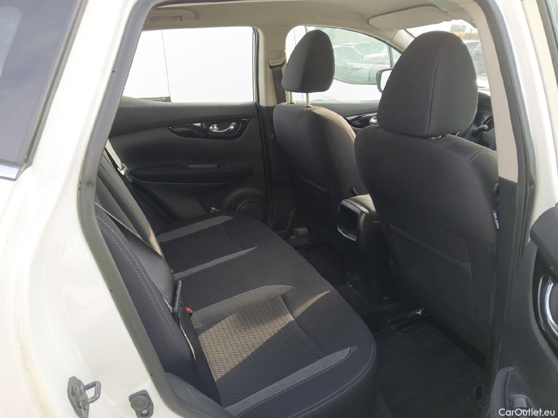 Nissan  Qashqai NISSAN  / 2017 / 5P / todoterreno DIG-T 103 kW (140 CV) E6D ACENTA #7