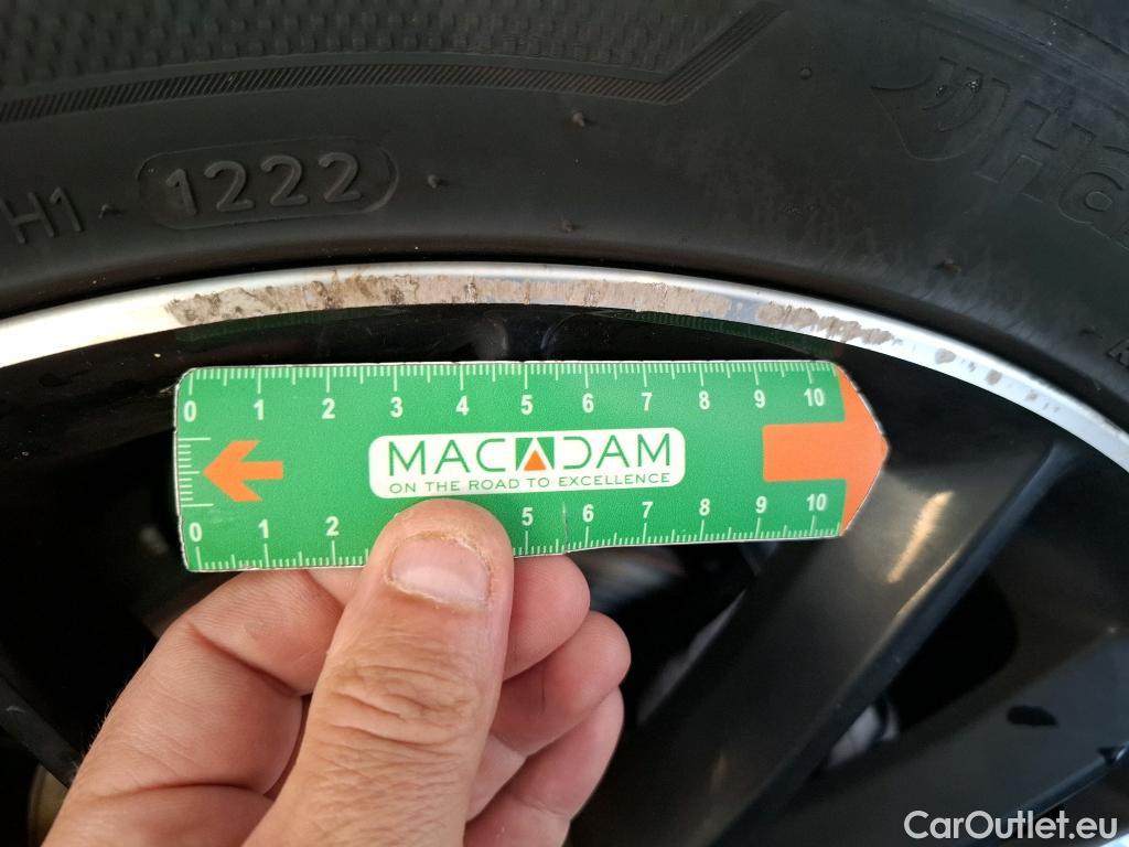 Mercedes  CLA-Klasse MERCEDES-BENZ CLA Coupe / 2019 / 4P / Coupé CLA 220 d AMG Line BA8 #35