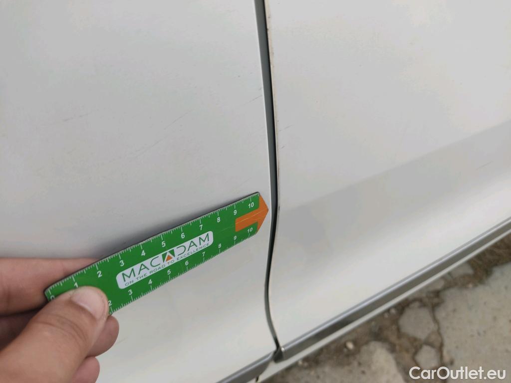 KIA  Niro KIA  PHEV / 2019 / 5P / crossover 1.6 GDi PHEV 104kW (141CV) Emotion #29