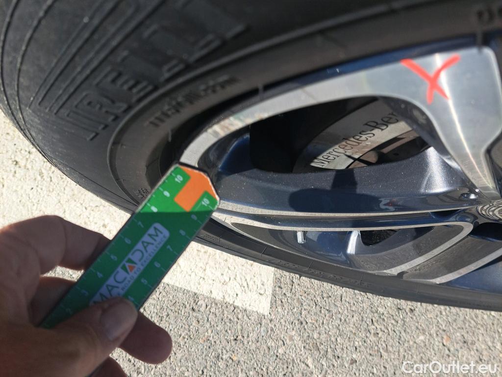 Mercedes  G-Klasee MERCEDES-BENZ Clase GLC / 2019 / 5P / todoterreno GLC 300 e 4MATIC #4