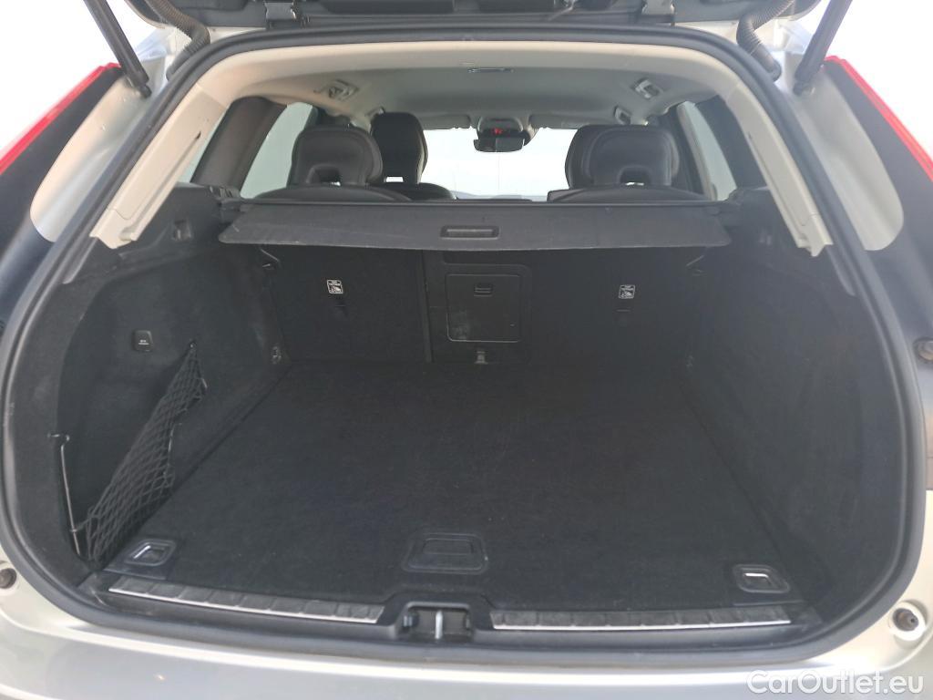 Volvo  XC60 VOLVO  / 2017 / 5P / todoterreno 2.0 B4 D AWD Inscription Auto #8