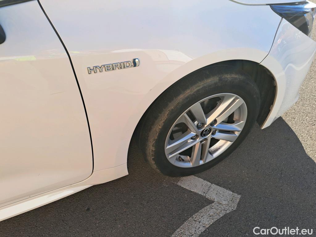 Toyota  Corolla TOYOTA  1.8 125H ACTIVE TECH E-CVT #33