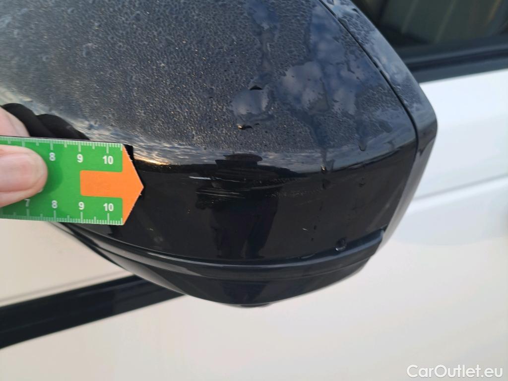  Land Rover  Range Rover LAND ROVER  Velar / 2017 / 5P / todoterreno 2.0D I4 150kW (204CV) S 4WD Auto #31