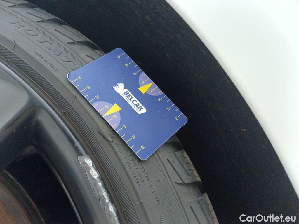 Tesla  Model 3 TESLA  65 kWh 462 Performance Dual Motor 5d #45