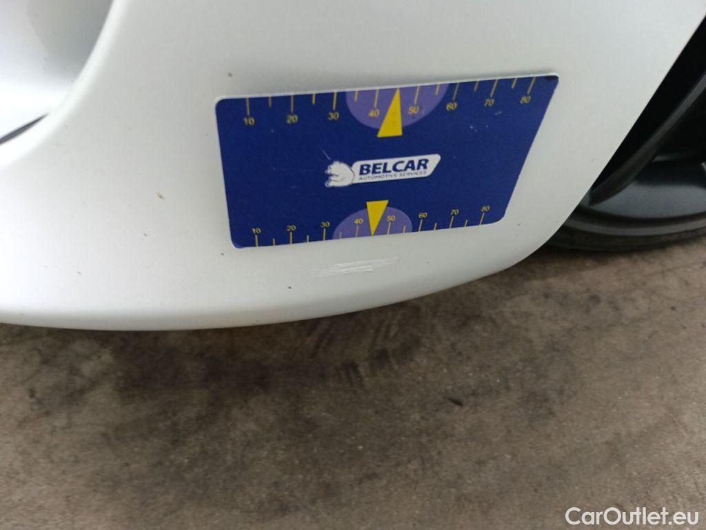 Tesla  Model 3 TESLA  65 kWh 462 Performance Dual Motor 5d #35