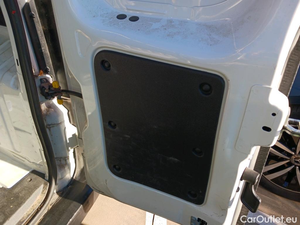 Fiat  Fiorino FIAT  / 2016 / 4P / furgón derivado de turismo Cargo SX N1 1.3 MJet 70 kW (95 CV) #43