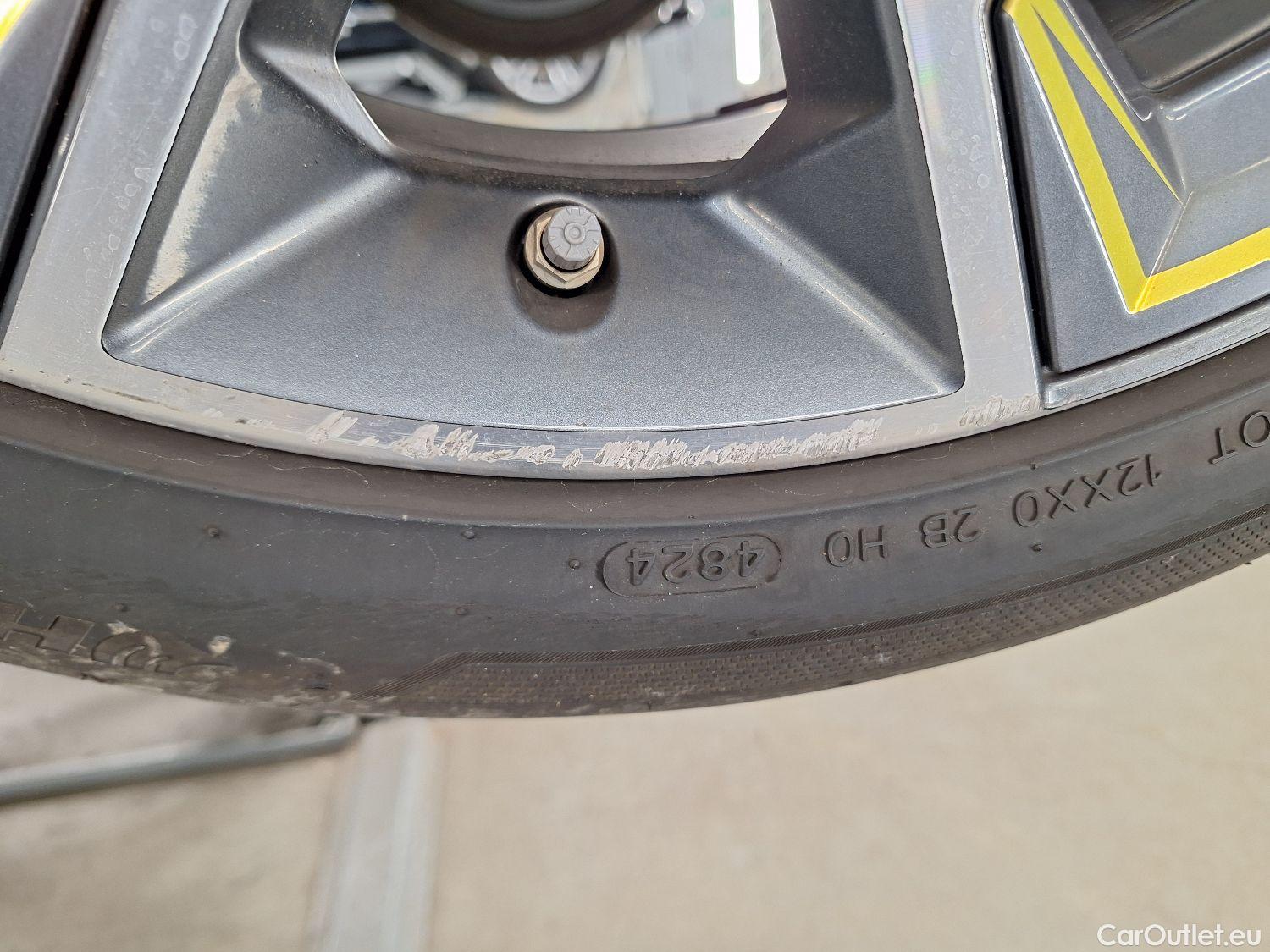 Bmw  X2 BMW  xDrive25e 162kW 5d ///M-Sportkit Gold Pack #5