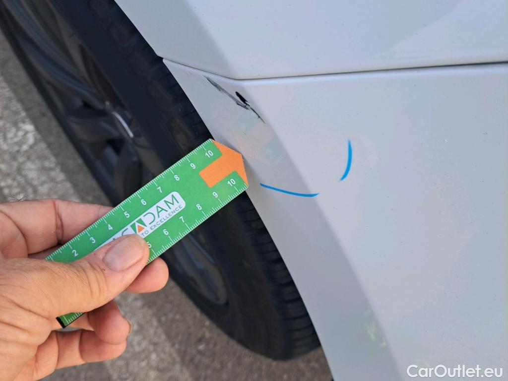  Land Rover  Range Rover LAND ROVER  Velar / 2017 / 5P / todoterreno 2.0D I4 150kW (204CV) S 4WD Auto #16