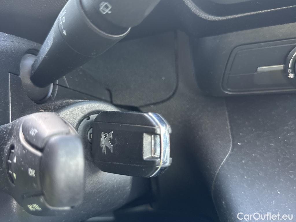  Peugeot  RIFTER PEUGEOT  / 2018 / 5P / combi Active Pack Business Std. BlueHDi 100  #34