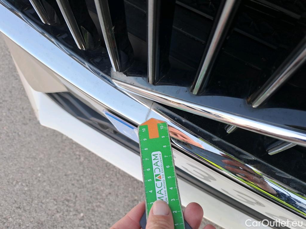 Volvo  XC60 VOLVO  / 2017 / 5P / todoterreno 2.0 B4 D AWD Inscription Auto #2