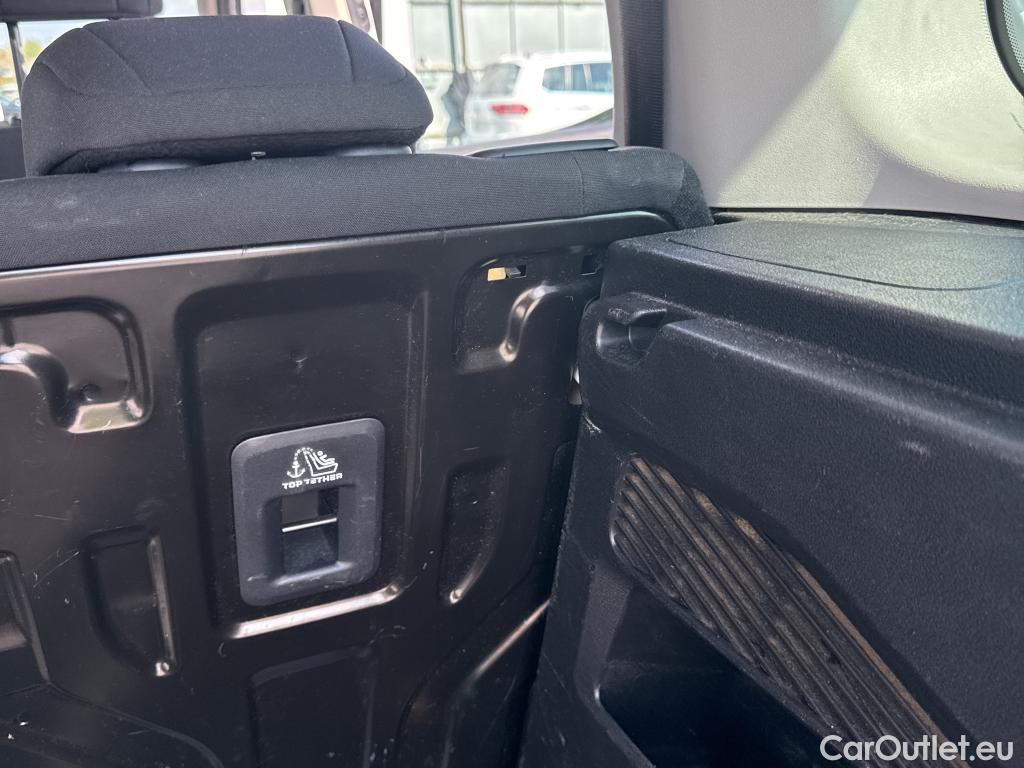  Peugeot  RIFTER PEUGEOT  / 2018 / 5P / combi Active Pack Business Std. BlueHDi 100  #4