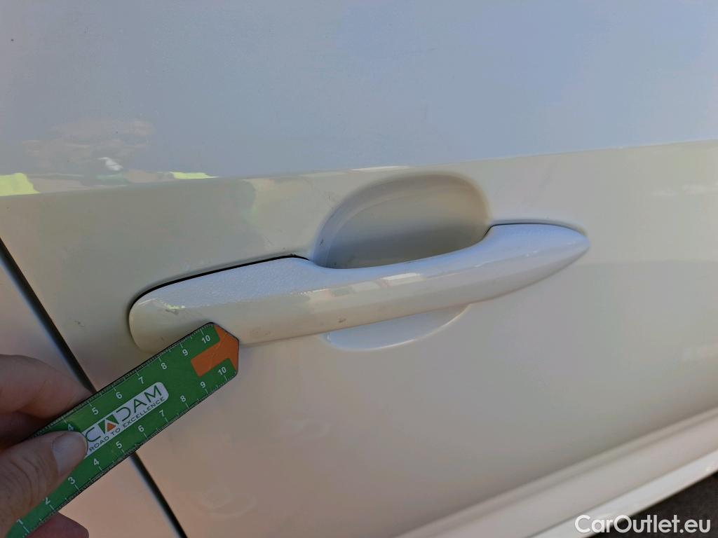 Toyota  Corolla TOYOTA  1.8 125H ACTIVE TECH E-CVT #30