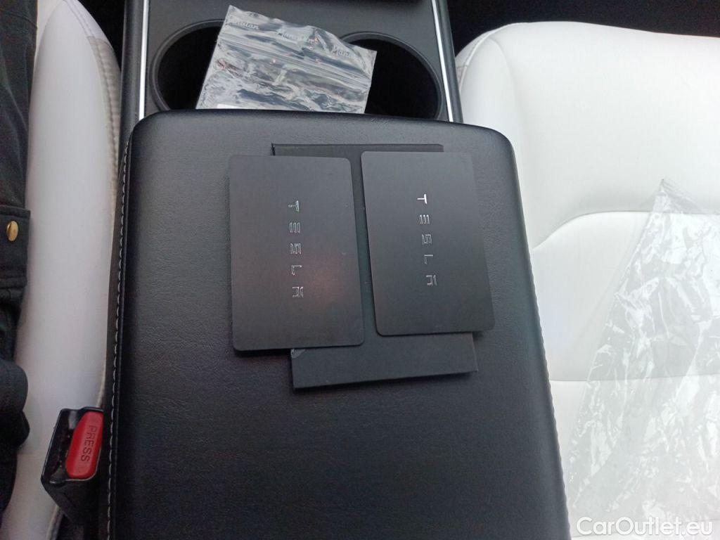 Tesla  Model 3 TESLA  65 kWh 462 Performance Dual Motor 5d #4