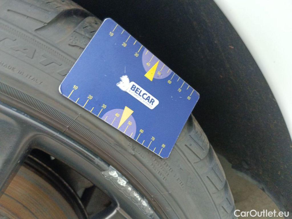 Tesla  Model 3 TESLA  65 kWh 462 Performance Dual Motor 5d #44