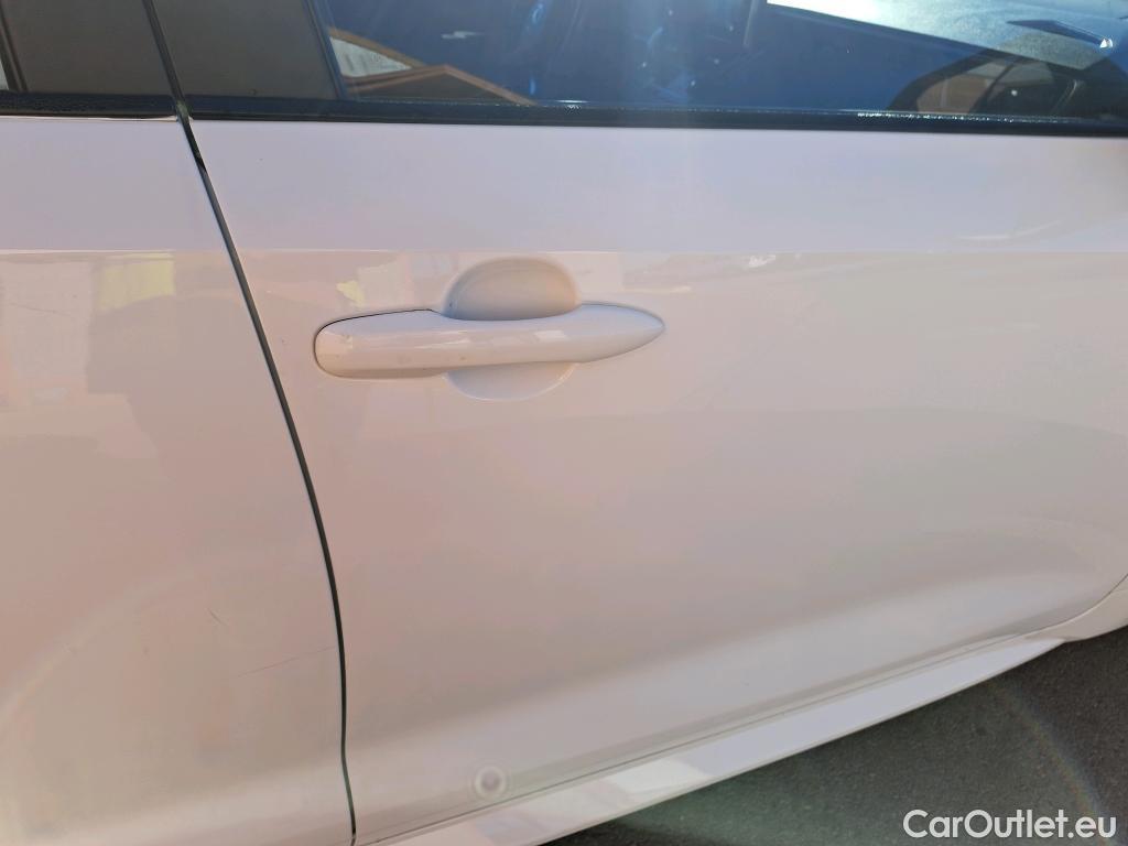 Toyota  Corolla TOYOTA  1.8 125H ACTIVE TECH E-CVT #29