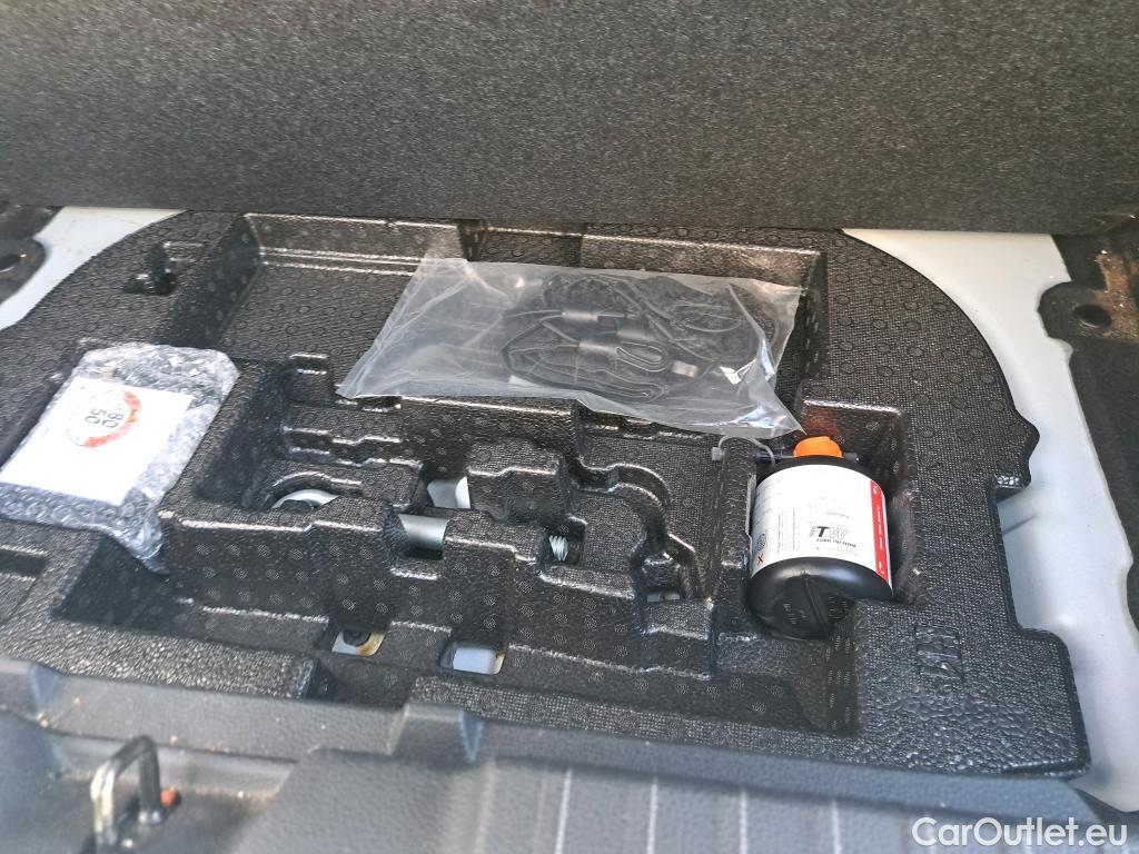 Toyota  Corolla TOYOTA  1.8 125H ACTIVE TECH E-CVT #10