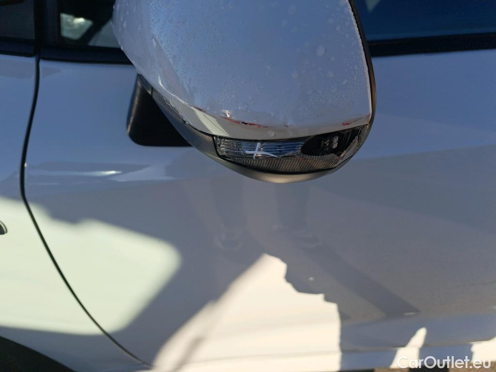 Toyota  Corolla TOYOTA  1.8 125H ACTIVE TECH E-CVT #12