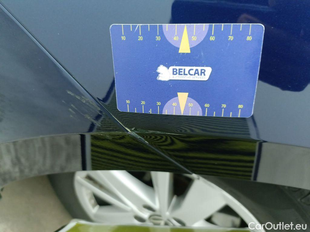 Volkswagen  Touran Volkswagen  2.0 TDi 110kW Highline DSG 5d #40