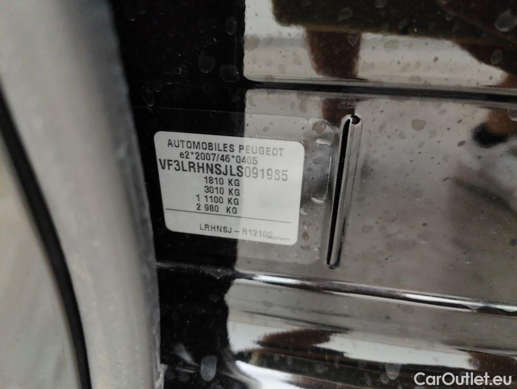 Peugeot  308 Peugeot  SW 1.2 PureTech 130 S&S Allure 5d #19