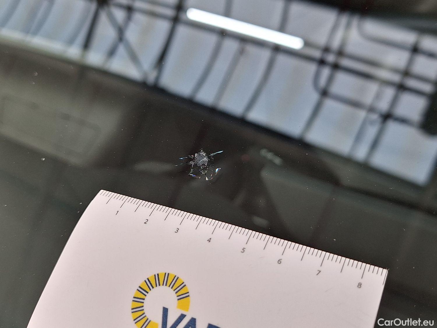 MG  4 MG, MG_ '22 BEV, MG  6 kWh Luxury 5d #41