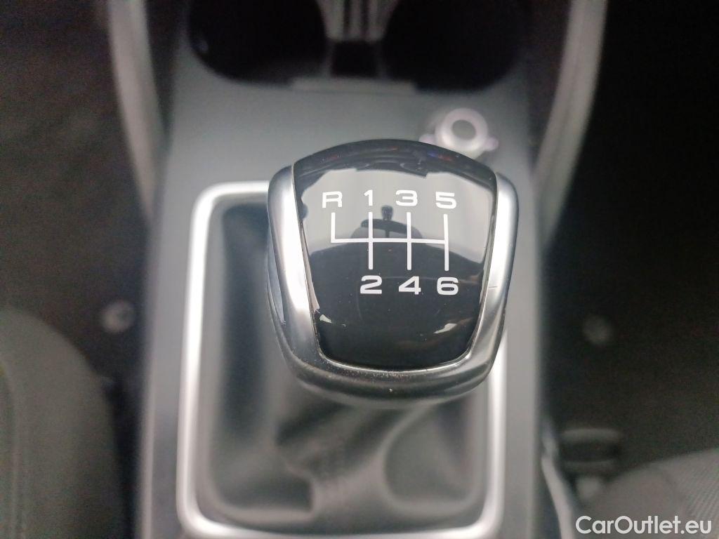 Audi  Q2 Audi  1.0 30 TFSI 81kW Attraction 5d #25