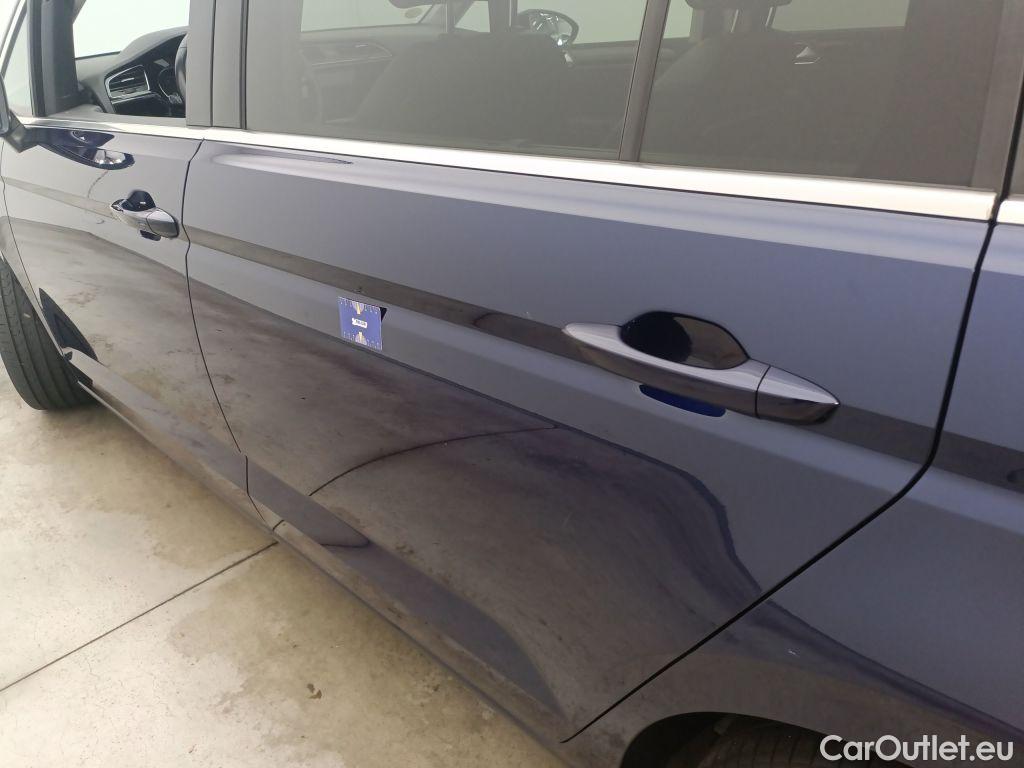 Volkswagen  Touran Volkswagen  2.0 TDi 110kW Highline DSG 5d #47