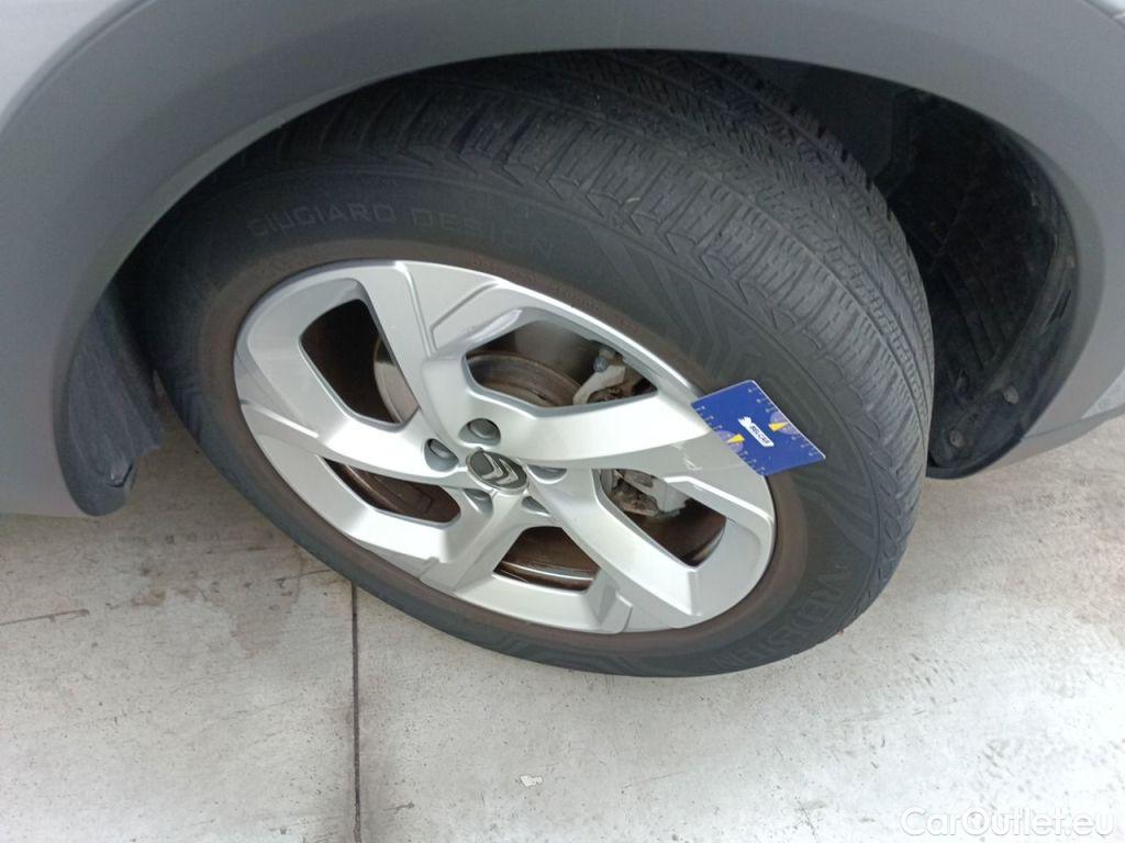 Citroen  C5 Citroën  Aircross 1.2 PureTech 130 S&S MAN6 Live 5d #33