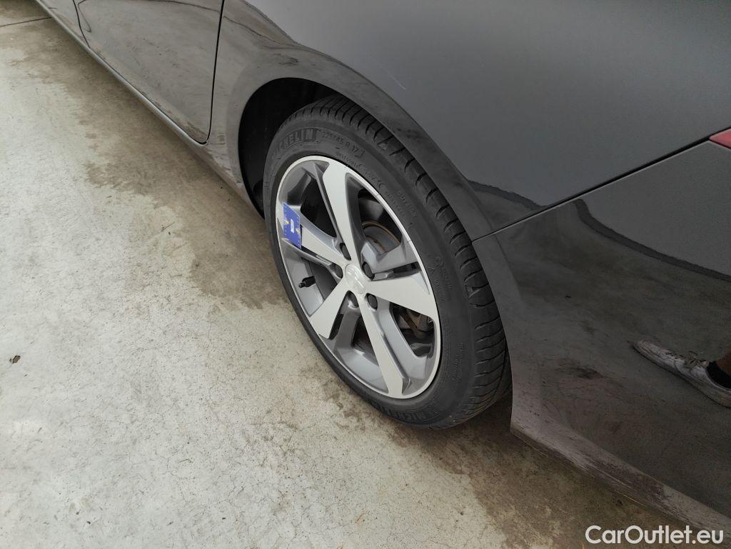 Peugeot  308 Peugeot  SW 1.2 PureTech 130 S&S Allure 5d #53