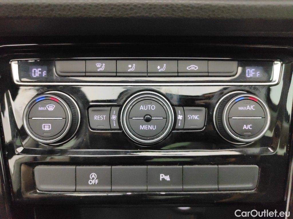 Volkswagen  Touran Volkswagen  2.0 TDi 85kW Highline 5d 7 places  #38