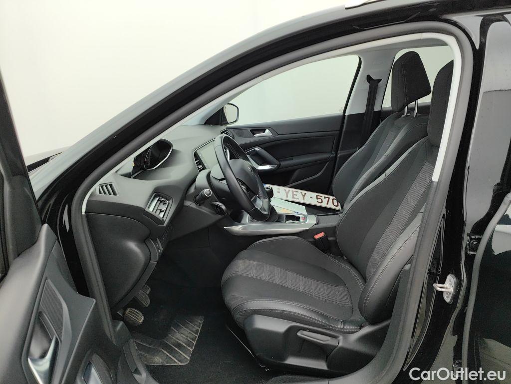Peugeot  308 Peugeot  SW 1.2 PureTech 130 S&S Allure 5d #3