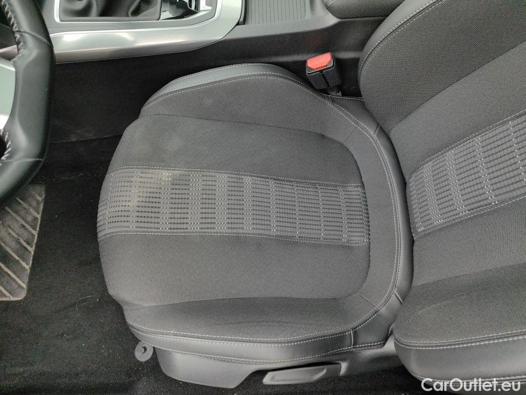 Peugeot  308 Peugeot  SW 1.2 PureTech 130 S&S Allure 5d #67