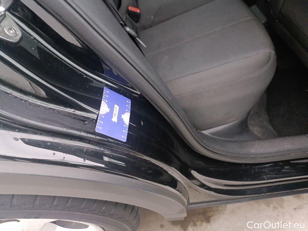 Audi  Q2 Audi  1.0 30 TFSI 81kW Attraction 5d #40