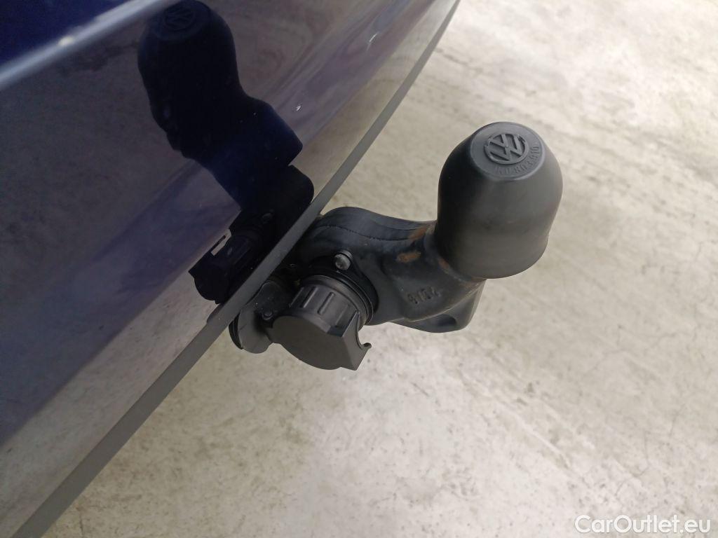 Volkswagen  Touran Volkswagen  2.0 TDi 110kW Highline DSG 5d #16