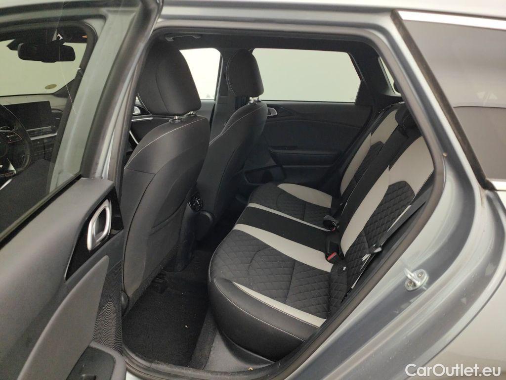 KIA  Cee'd KIA  Sportswagon GT Line 1.6 CRDi 136 DCT ISG 5d #10