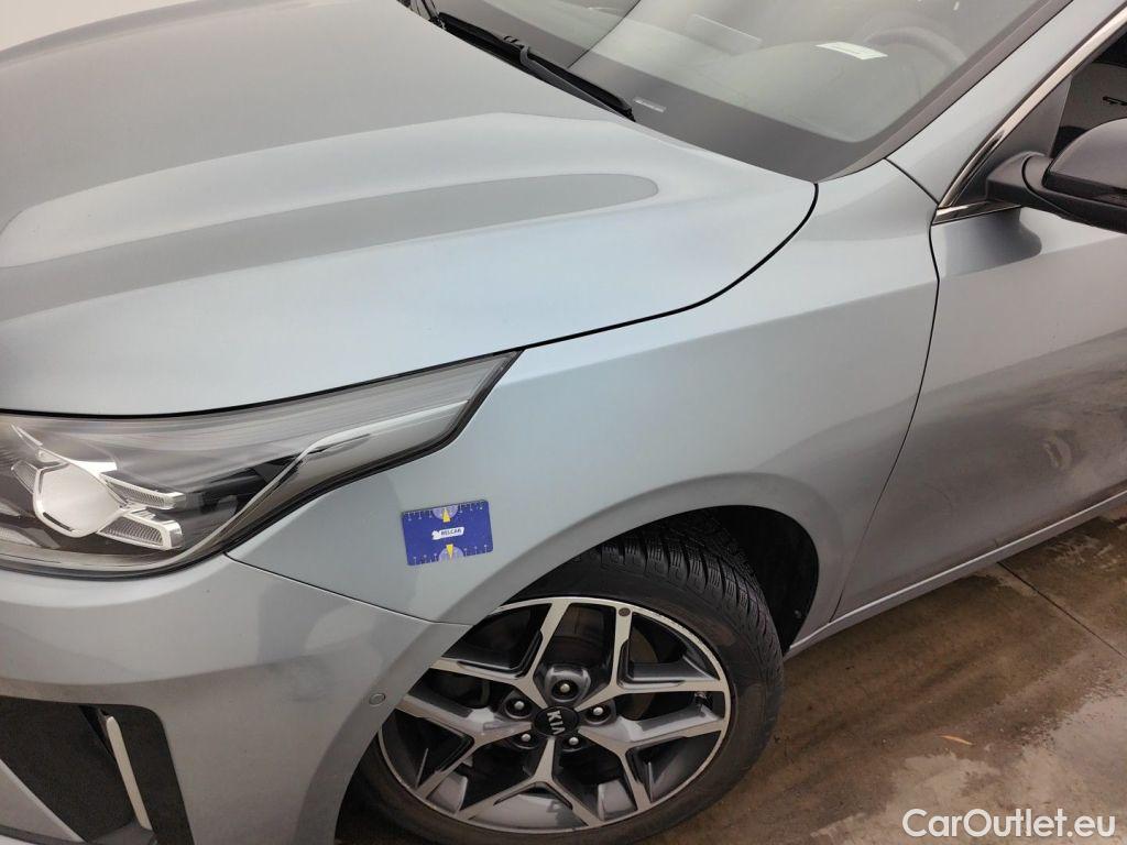 KIA  Cee'd KIA  Sportswagon GT Line 1.6 CRDi 136 DCT ISG 5d #40