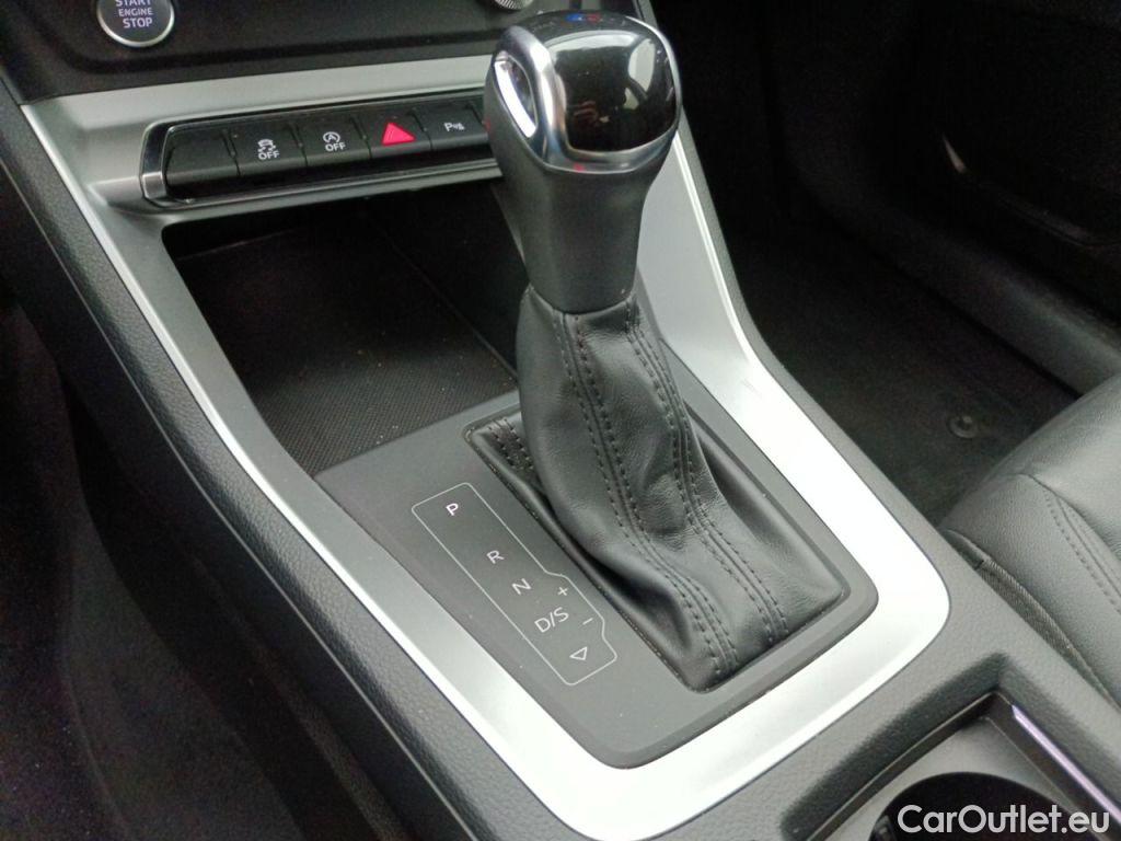 Audi  Q3 Audi  35 TDI S tronic Advanced Business Editio 5d #26