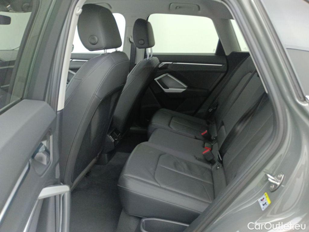 Audi  Q3 Audi  35 TDI S tronic Advanced Business Editio 5d #10