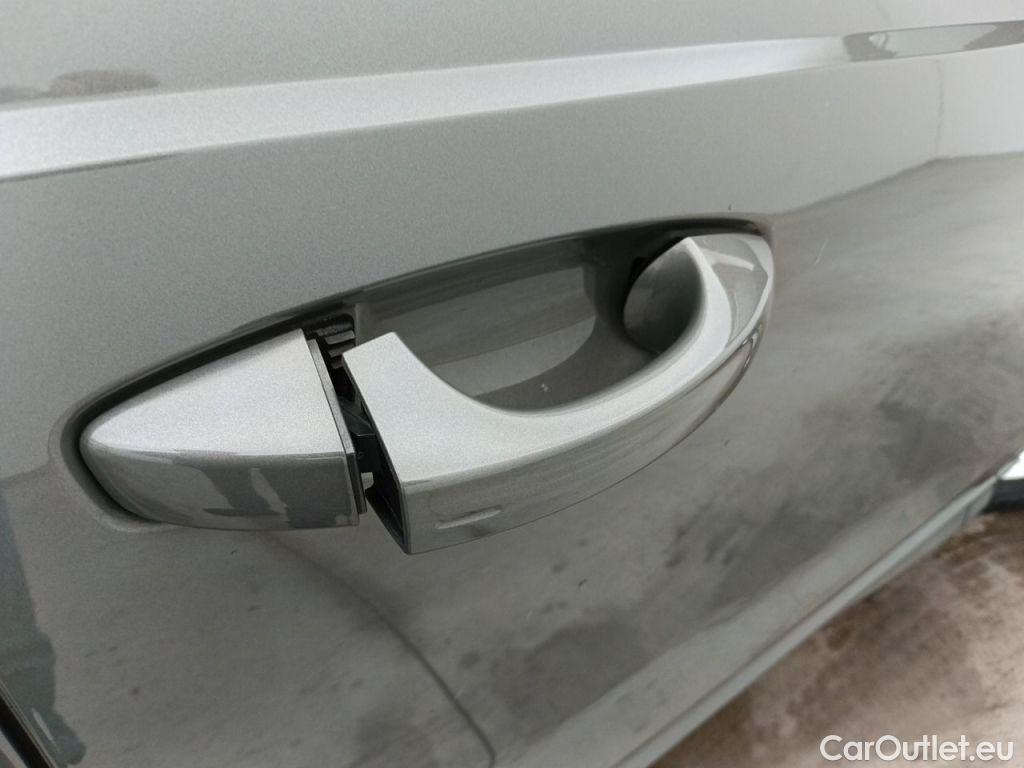 Audi  Q3 Audi  35 TDI S tronic Advanced Business Editio 5d #31