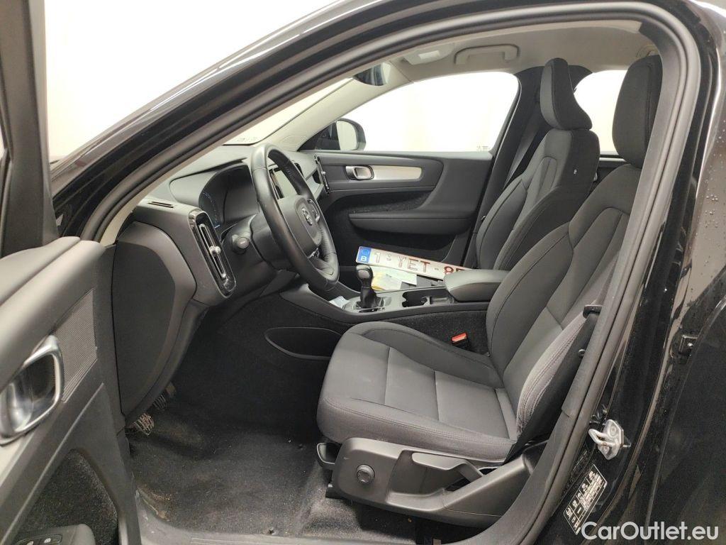 Volvo  XC 40 Volvo XC40 T3 Momentum Pro 5d #3