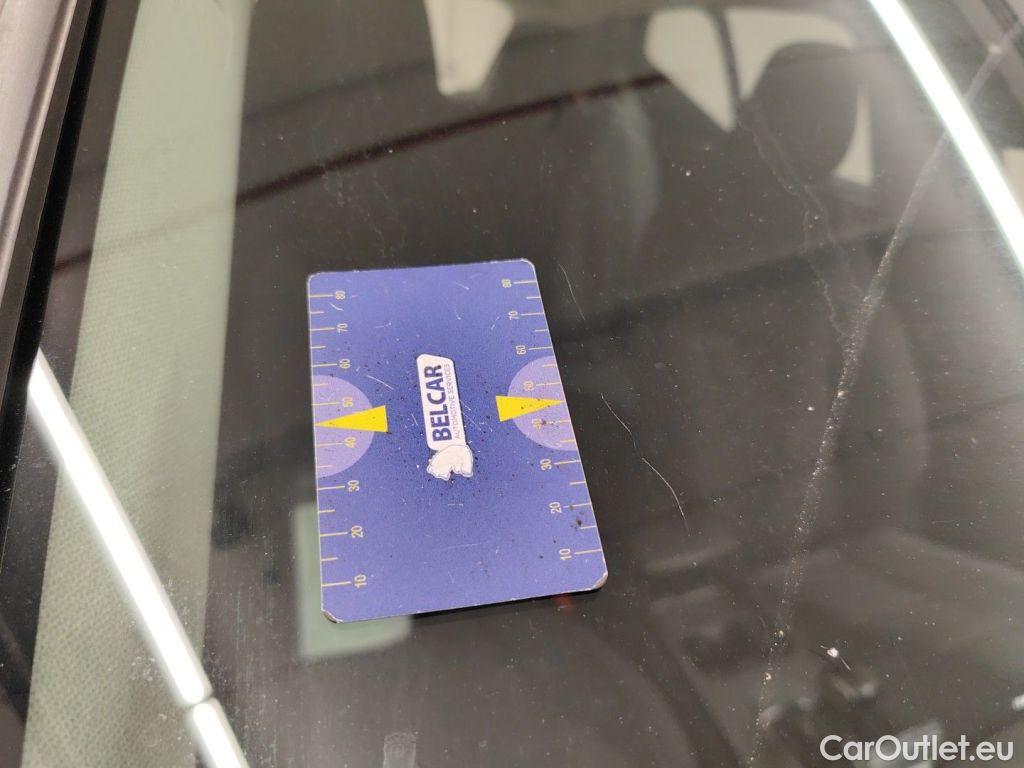 Volvo  XC 40 Volvo XC40 T3 Momentum Pro 5d #35