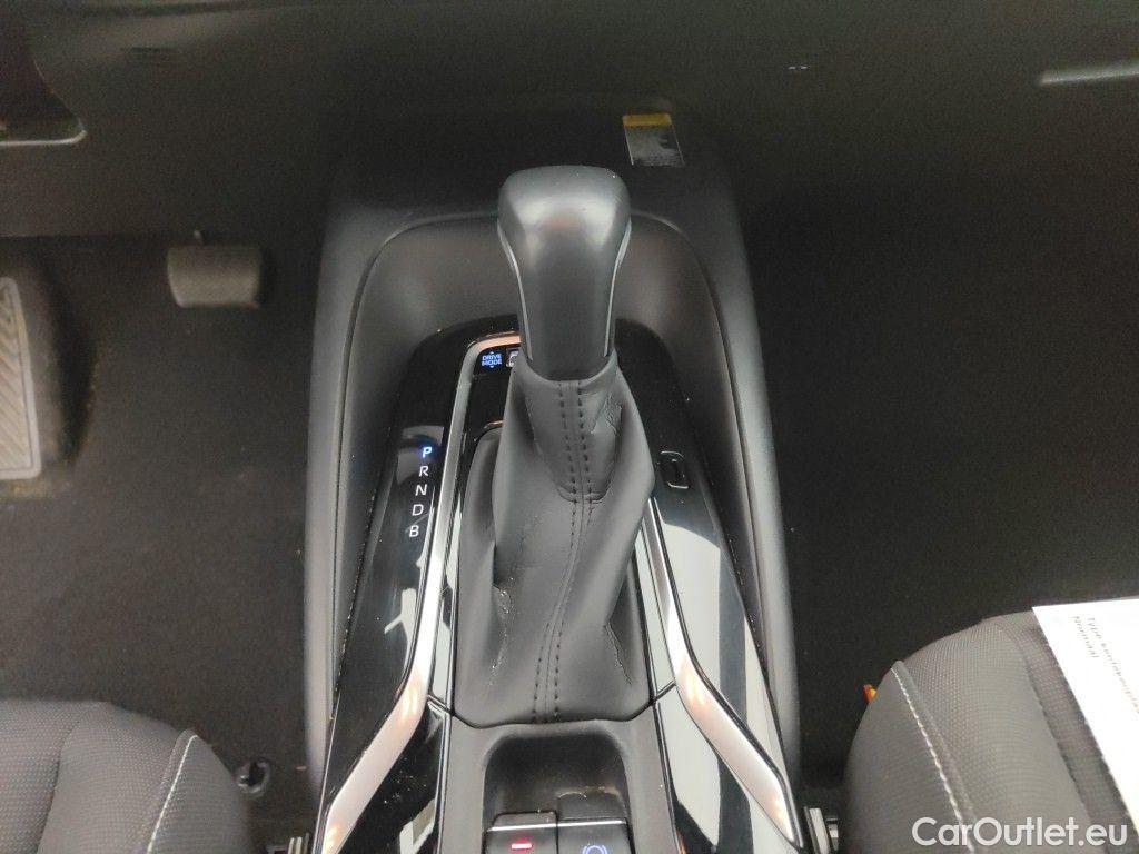 Toyota  Corolla Toyota  1.8 Hybrid Dynamic e-CVT 5d #31